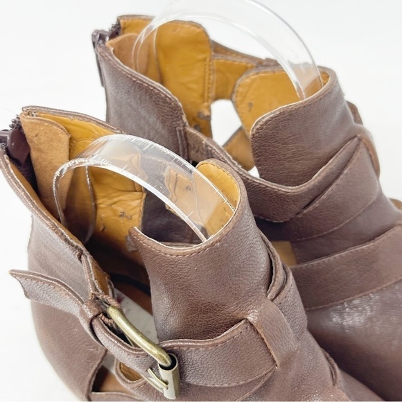 NINE WEST Women’s Brown Leather WATERLOO Buckle Closure Open Side Booties 8.5 - Picture 5 of 12